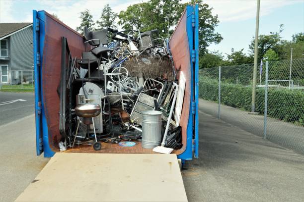 Best Commercial Cleanout Services  in Indnola, IA